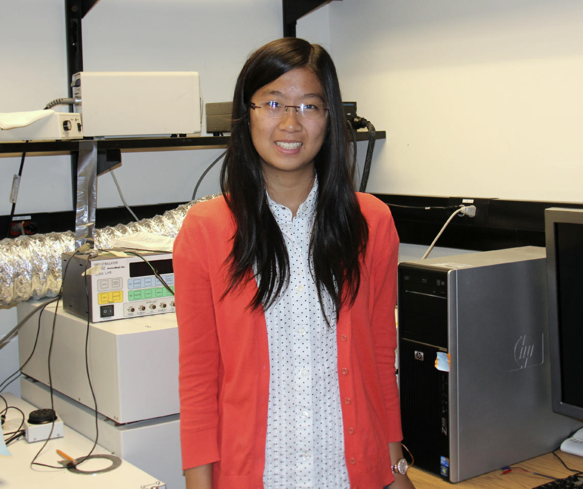 First year health sciences student Yundi Wang has been volunteering in University of Calgary labs throughout high school, a commitment to extracurricular activity and academic excellence that has earned her a Chancellor Club Scholarship. 