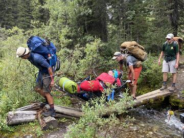 CRIS Adaptive volunteers on trail