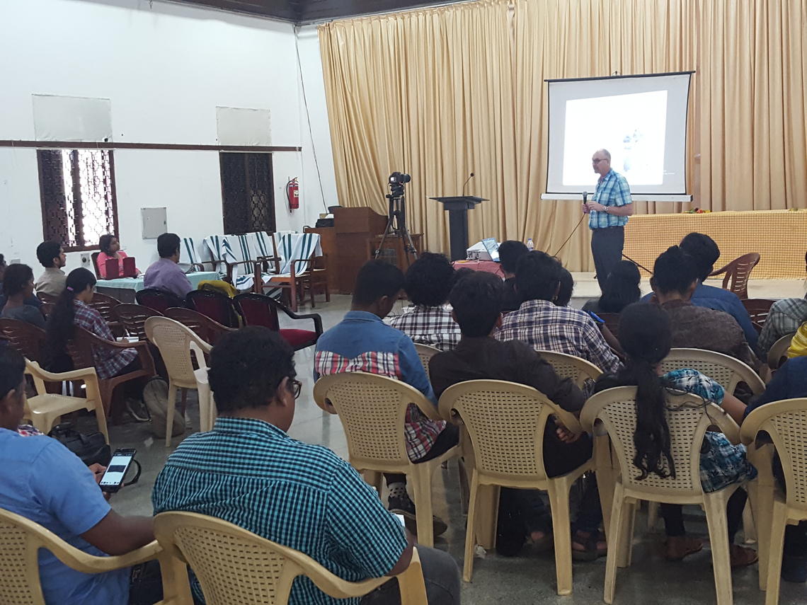 Dr. Nigel Caulkett discusses with graduate students (Kerala Veterinary & Animal Sciences University) and field veterinarians (Department of Animal Husbandry and Forestry) on stress-free handling of wildlife