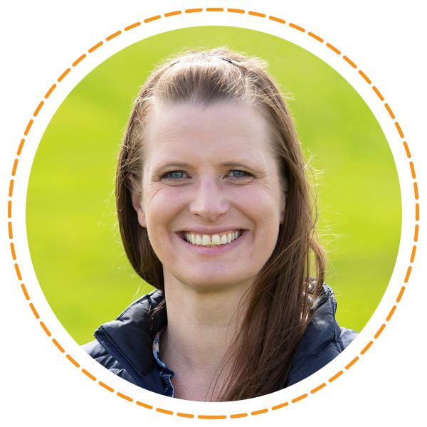 Canadian Veterinary Medical Association (CVMA) - Merck Veterinary Award 2021 Claire Windeyer Canadian Veterinary Medical Association (CVMA) - Merck Veterinary Award 2021 Claire Windeyer