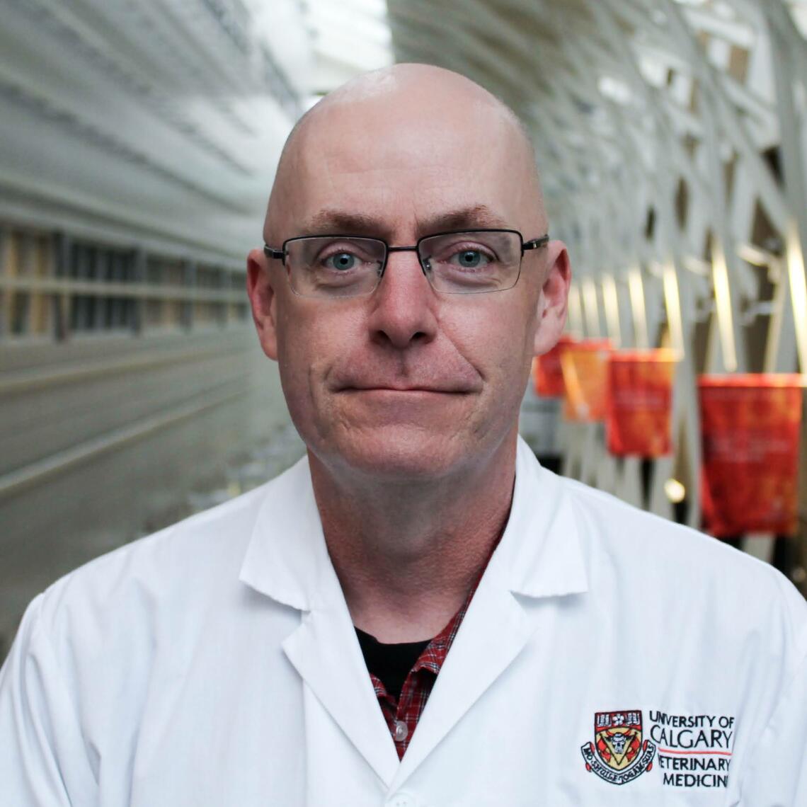 Dr. Neil McKenna PhD, Senior Research Associate and Lab Managernmckenna@ucalgary.ca