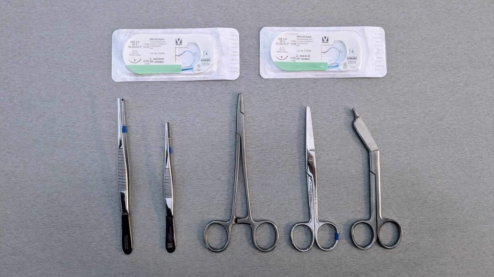 Surgical instruments